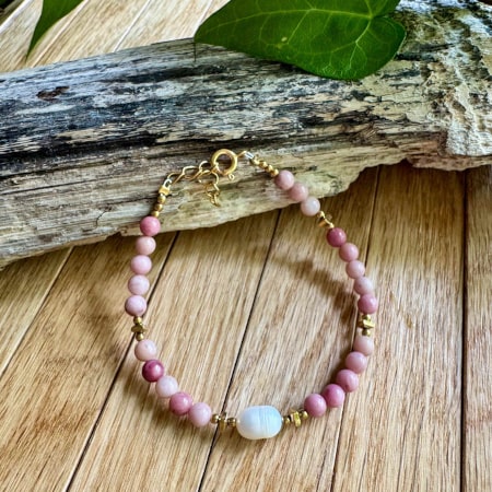 Rodonit, perła i hematyt - szczęście i miłość - ręcznie robiona bransoletka z kamieni naturalnych