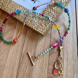 RADOŚĆ i WDZIĘCZNOŚĆ Długi kolorowy naszyjnik - ręcznie wykonany z kamieni naturalnych