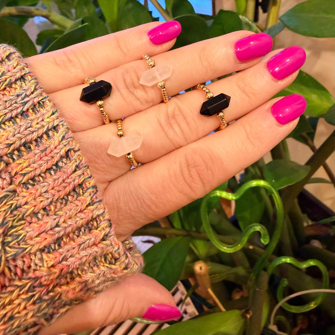 Miłość, łagodność, uzdrawianie emocji - ręcznie robiony pierścionek z kwarcem różowym - kamieniem miłości